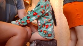 My Girlfriend and I Are Mutually Masturbating in the Kitchen While Our Housekeeper Is Preparing Breakfast