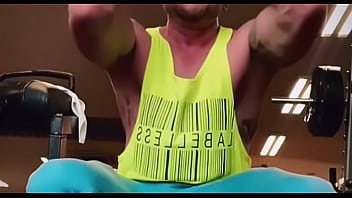Hetero mexicano se exhibe como una puta maricona