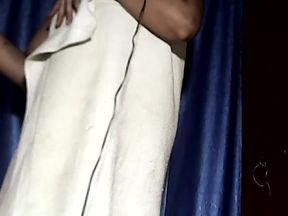 Swatii's Naughty Navel: Teaser Treasure