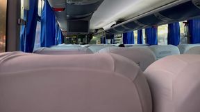 me bateu o tesao no onibus de viagem