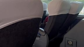 me bateu o tesao no onibus de viagem