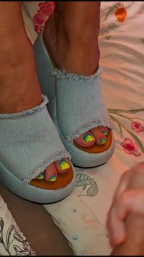 Hot MILF Gets Fucked in Denim Flip-flops on a Platform