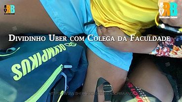 Sexo no carro, Pegando carona com colega casada da faculdade, Hotwife batendo punheta pro comedor na frente do motorista do aplicativo