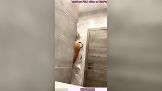 Rita Fox washes and masturbates her snatch inside the shower