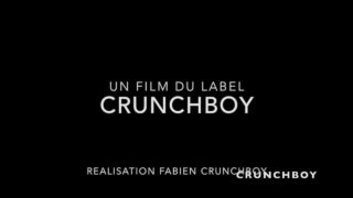 Nữ nghiệp dư Ashley Ryder trải qua màn quan hệ tình dục qua đường hậu môn thô bạo.