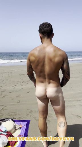 Big Cock Exhibitionin the Beach
