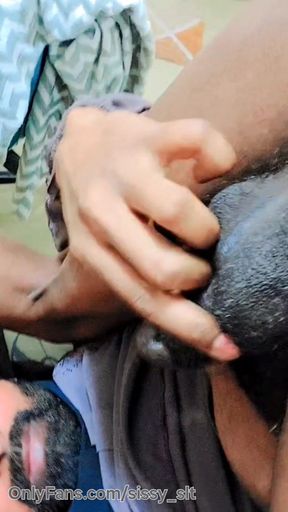 Hijabi Muslim Kinner Hijda Try to Masturbate Impotent Penis