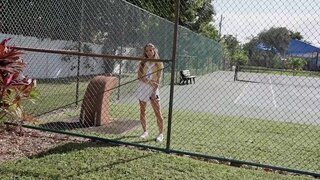 Alexis James gets nasty and we love her shamelessness