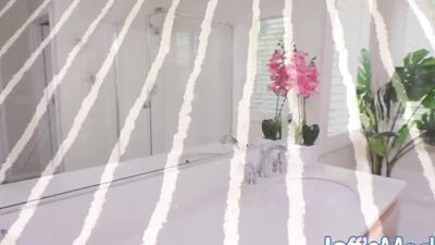 Blonde BBW Luna Storm Treats Herself to a Wet Orgasm in The Bathtub