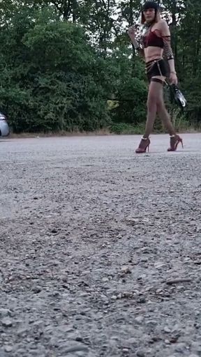 School-teacher exhibits himself in the parking lot of the Faisanderie. [⁵Jul&sup2;⁶] &sup2;⁰h &sup2;&sup3;h Vanessabitchx&hellip;   Clip 1