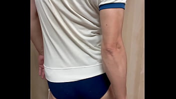 色々なコスプレを自分なりにコーディネイト 水着、ブルマ、制服