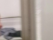 Andaba muy caliente y me la jale en el probador