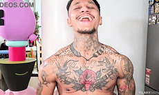 BlakeMason Tatted Fabio Toba snacks on Viktor Rom enorm