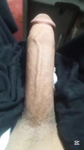If anyone wants to have a real sex relationship with me, you can contact me. I am ready.