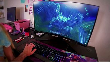 Petite stepsister gives a wild blowjob under the desk