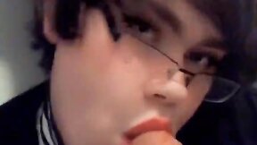 Mastering deepthroating with my dildo: a guide
