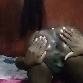 Kenyan crossdresser fingering and spreading her gaping asshole