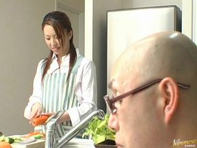 Asian Milf Tomoe Hinatsu Shows Off Her Cute Pink Pussy