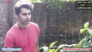 Bhabhi Naha Kar Aagyi aur Padosi Dewar Pakad Jabardasti Choda