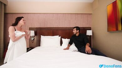 Dana DeArmond gets riled up sharing a bed with Alex Jones on a smash business trip