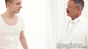 DILF Reece Scott oils and bangs servants Serg Shepards tight ass