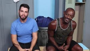 Extra Big Dicks: Aaron Trainer getting a facial video