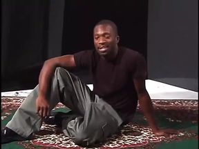 Dude rides dudes ass in bed and cums