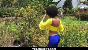 ”Latin Suggababe Picked up Fast for XXX”