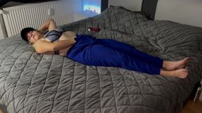 Masturbieren Auf Dem Bett Im Bh. Multiple Orgasmen Vorspiel Vor Dem Unglaublichen Sex Mit Clyde