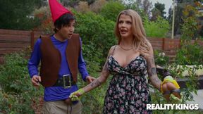 Lil Lawn Gnome - young BWC Ricky Spanish gets lucky with Joslyn James