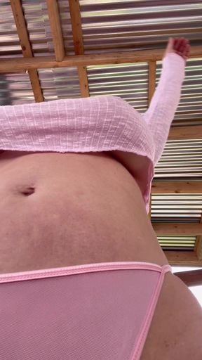 Curvy MILF shows off her underboob beauty in a sultry solo scene