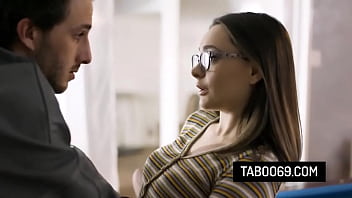 Collage girl reporter Aften Opal loses her virginity to a superstar jock