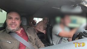 rafaella denardin fodendo com nego catra igual na rua