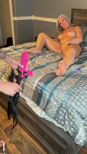 4K Carlie Vixen &amp; Silver Foxy Hot Lesbian Hotel Hookup with Double Dildo &amp; Strap-on