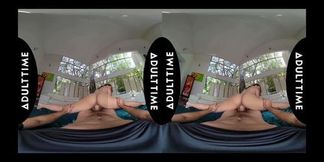 UP CLOSE VR Hot Gymnast Kimmy Kimm Shows You Some Moves While Fucking Your Dick POV