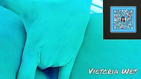 Victoria Wet - masturbation in the solarium
