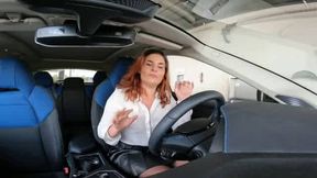 kat se fait prendre dans la voiture