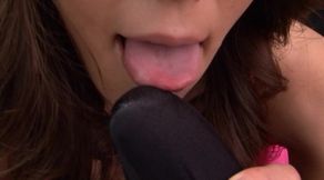 Reiko Sawamakura Teases Honami Takasaka – Sassy Seduction Unfolds