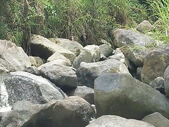 clava al futbolista sin cesar