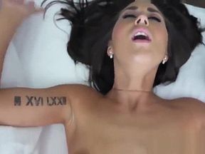 London Lynn - Leggy Brunettes Vacation Sex Tape - I Know Tha