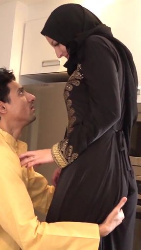 Emotional moment from &quot;Razia bhabhi Dussehra ke din Sooraj bhaiya se chut chudwa li&quot;