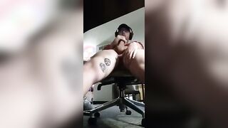 Gamer Masturbating Off and Nutting on the Mic with the Dudes