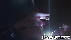 Sexy Shyla Stylez'_s Smoking Fetish