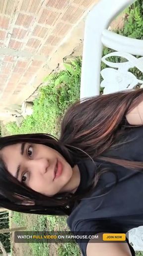 Porn Actress Yulieth Gomez Masturbates