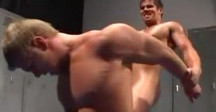 Fratboy muscle fights, iag