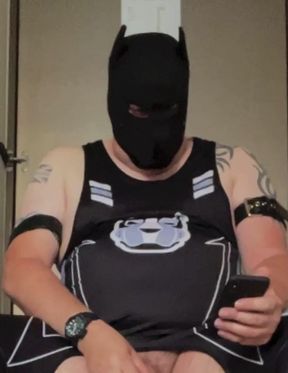 Dark Barker Spurts a Load