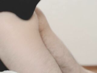 This chab destroys my belt with a massive spunk fountain