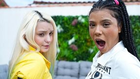 Nathy Oliveira and Isa Muller are enjoying mutual masturbation