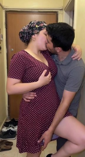 Amateur hijabi girl goes wild in homemade video