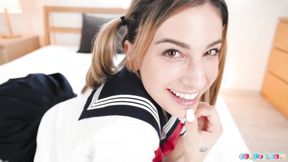 ”Cute Kristen Scott loves Cosplay Dressup”